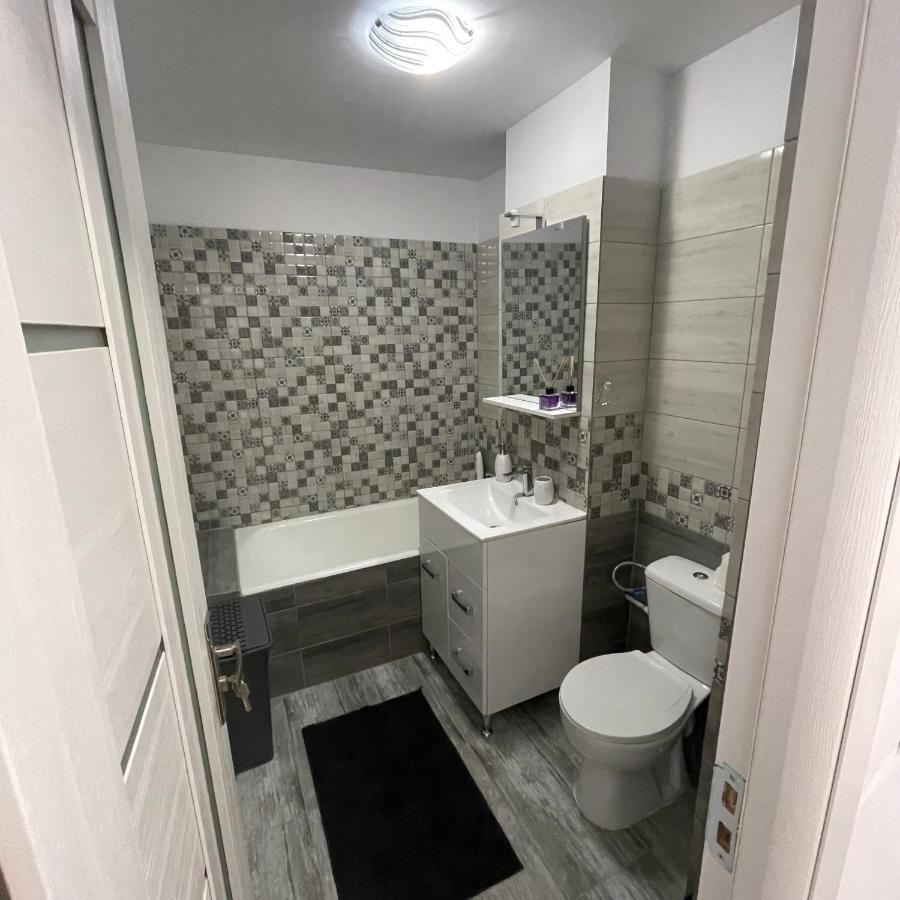 Pinului Residence Apartment Craiova Kültér fotó